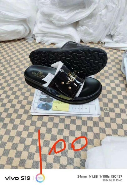 Fashion slippers