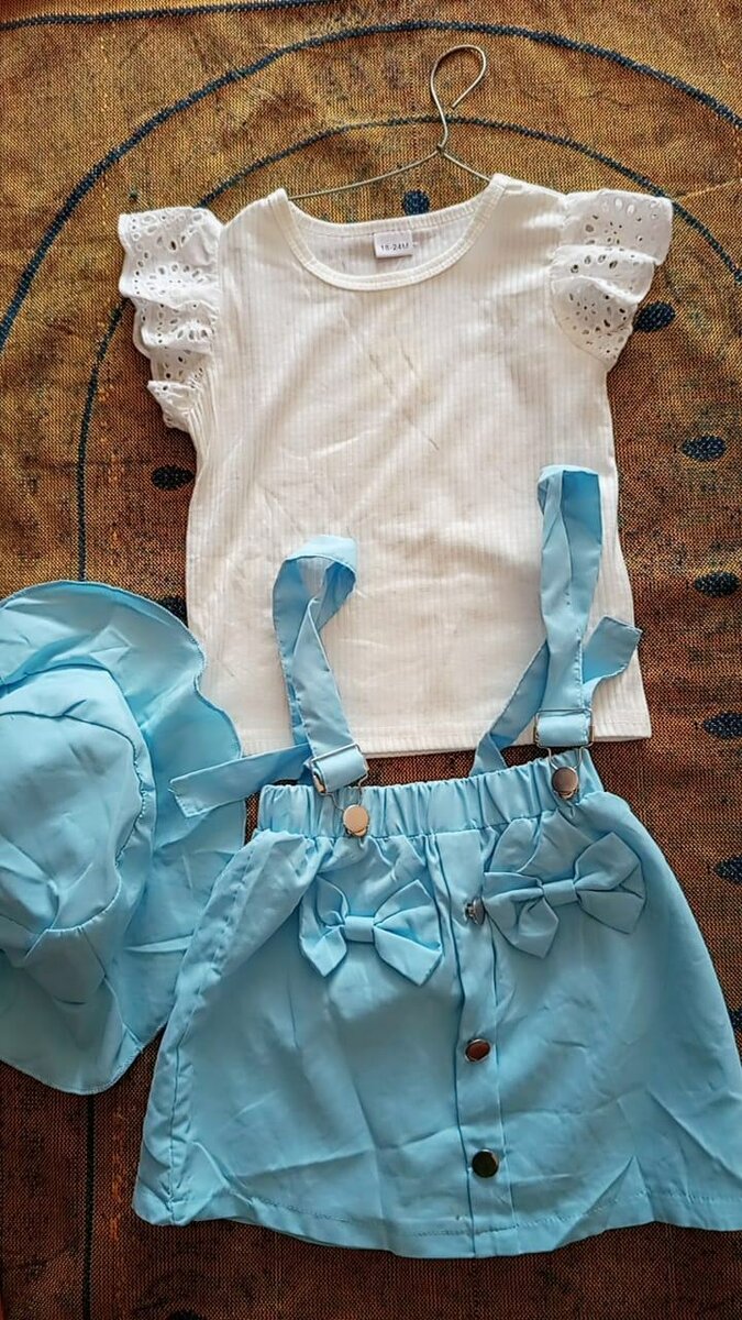 Salopette fille+haut et chapeau pour petite fille