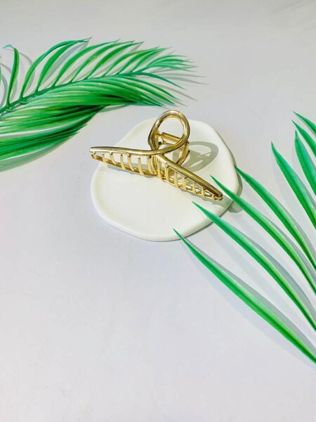 Hair clips, bows