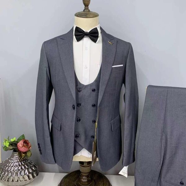 Official wear (three pieces)