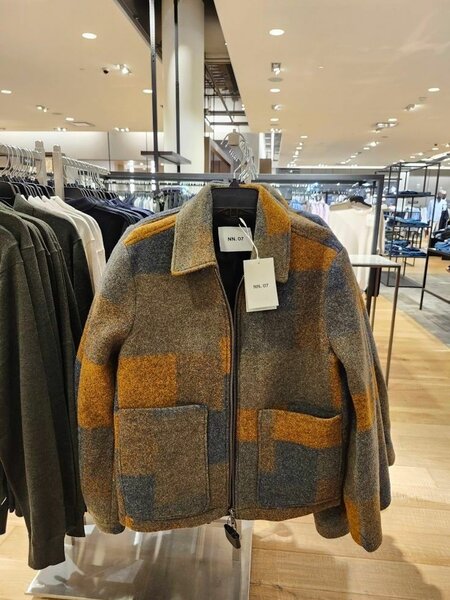 Men's sweater