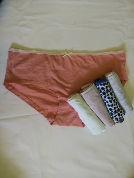 Pant rouge
