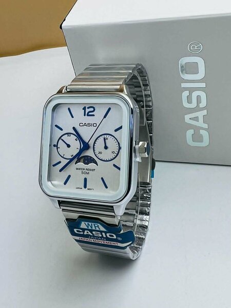Montre de luxe disponible