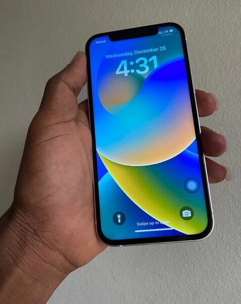 iPhone 12