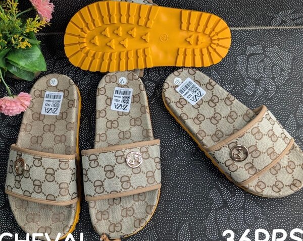 Chic sandale