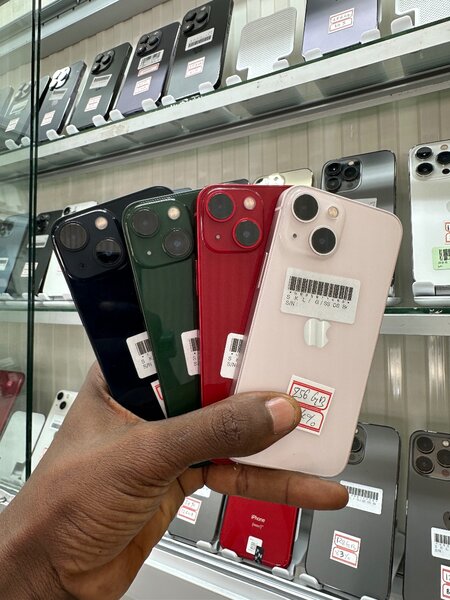 iPhone 13