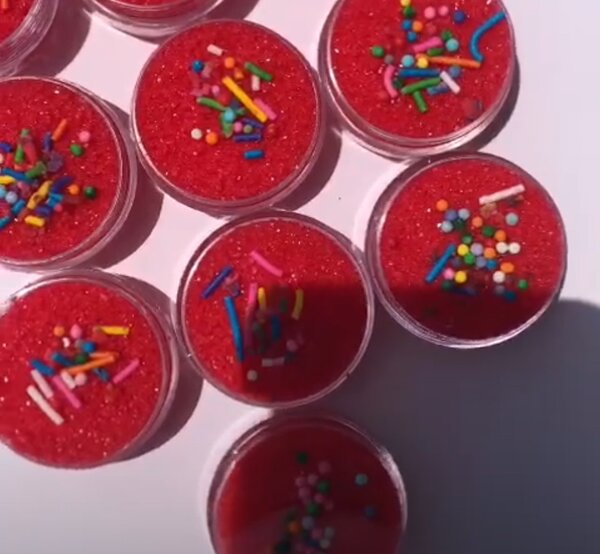 Lip scrub