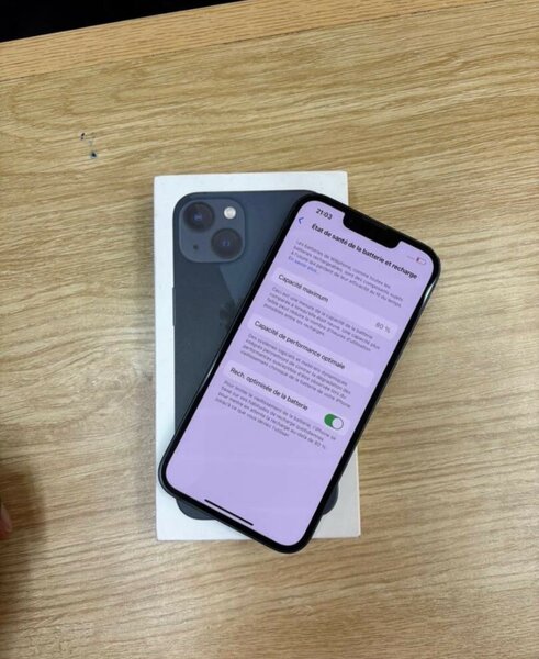 iPhone 13 simple noir