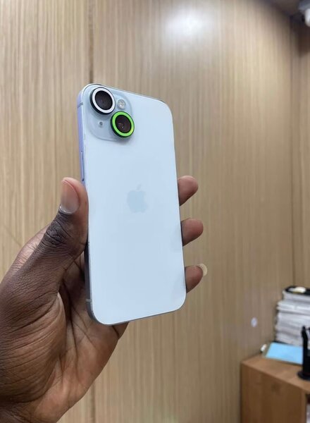 iPhone 15simple