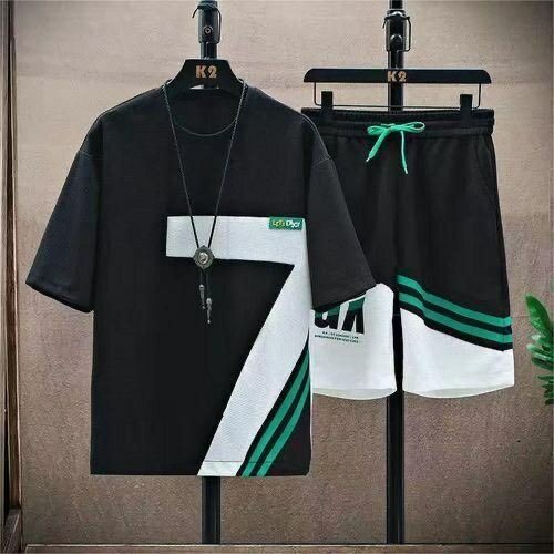 Ensemble T-shirt et short tendance