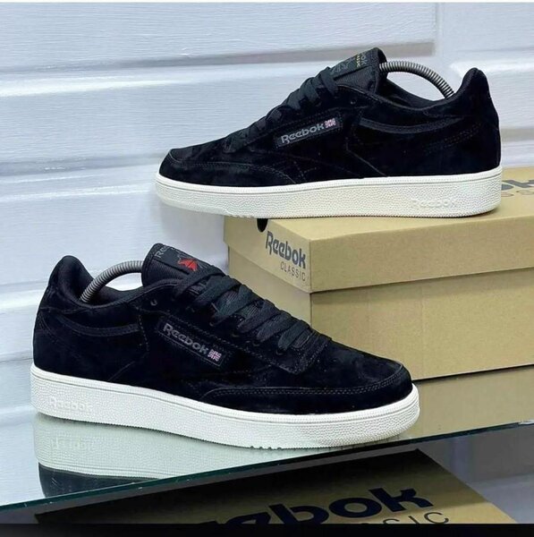 REEBOK CLASSIC