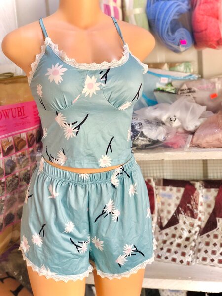 Up and down night wear