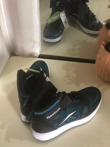 REEBOK