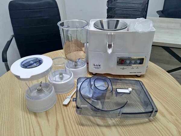 Ilux robot 4en1