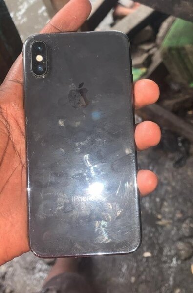 iPhone X