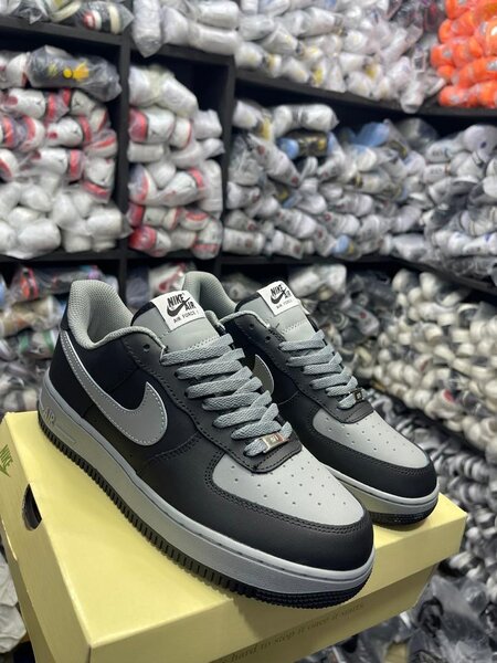 AF1
