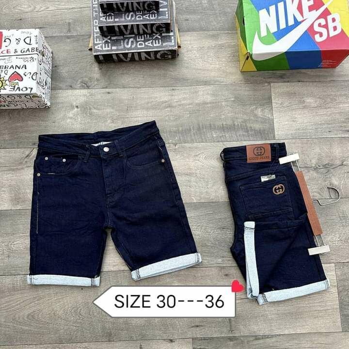 Short jeans