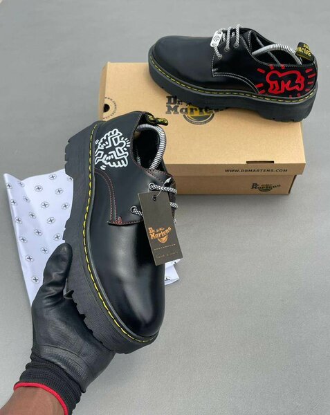 Chaussures Derby Noires Modernes