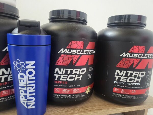Mass gainer whey protein BCAA Multivitamin