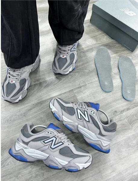 Baskets de sport gris élégantes