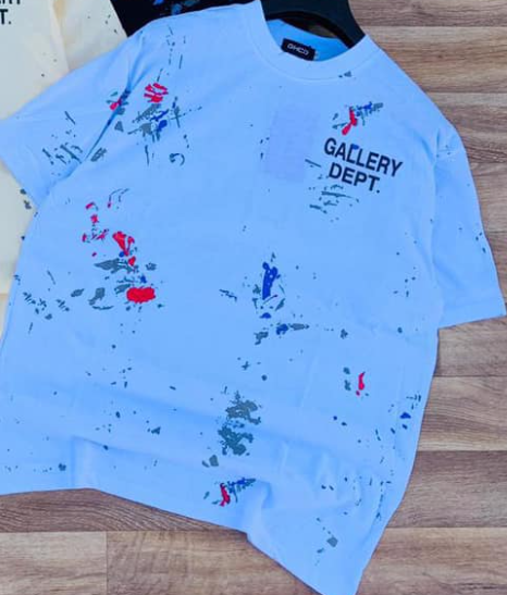 T-shirt blue