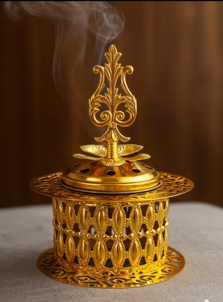 Encensoir doré élégant