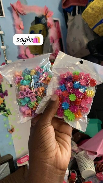 Rainbow mini claw clips