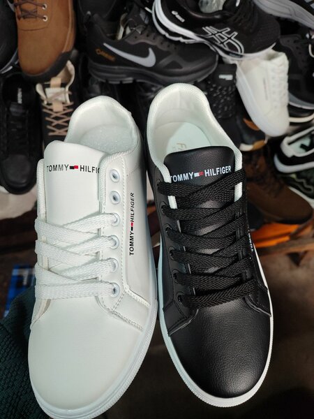 Tommy Hilfiger