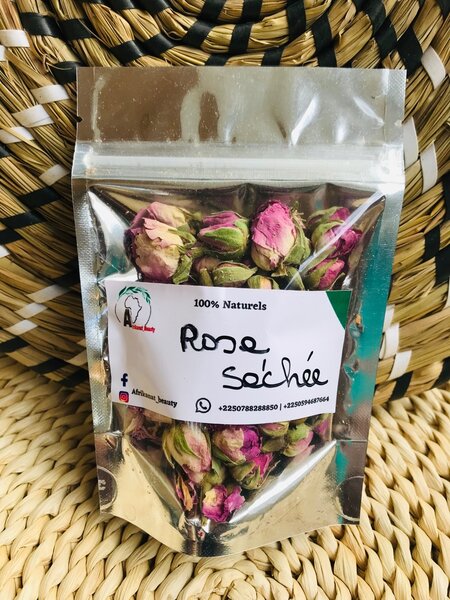 Boutons de roses séchées