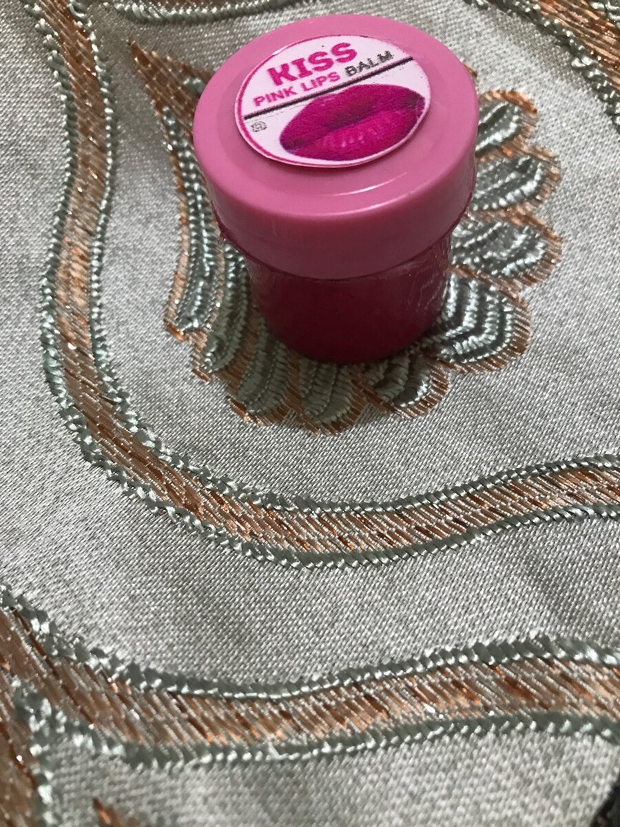 Baume à lèvres rose hydratant
