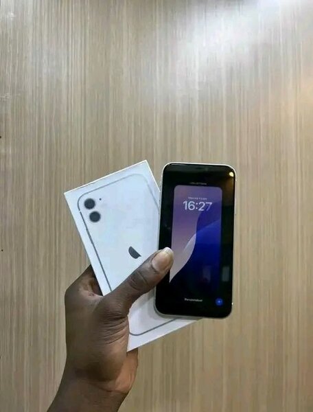 iPhone 12 simple