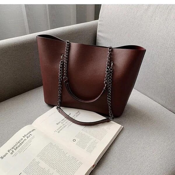 Sac fourre-tout en cuir élégant
