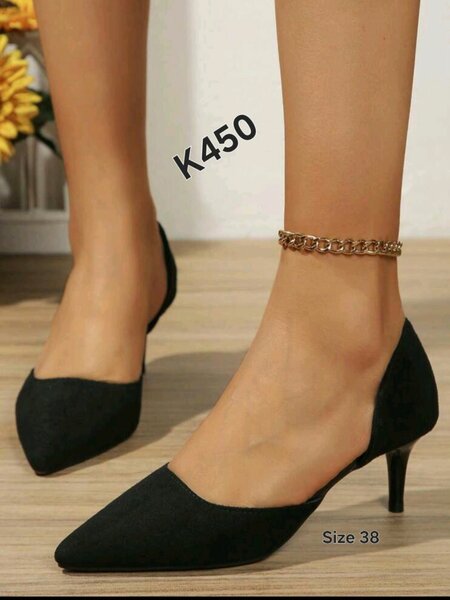 Ladies' shoes