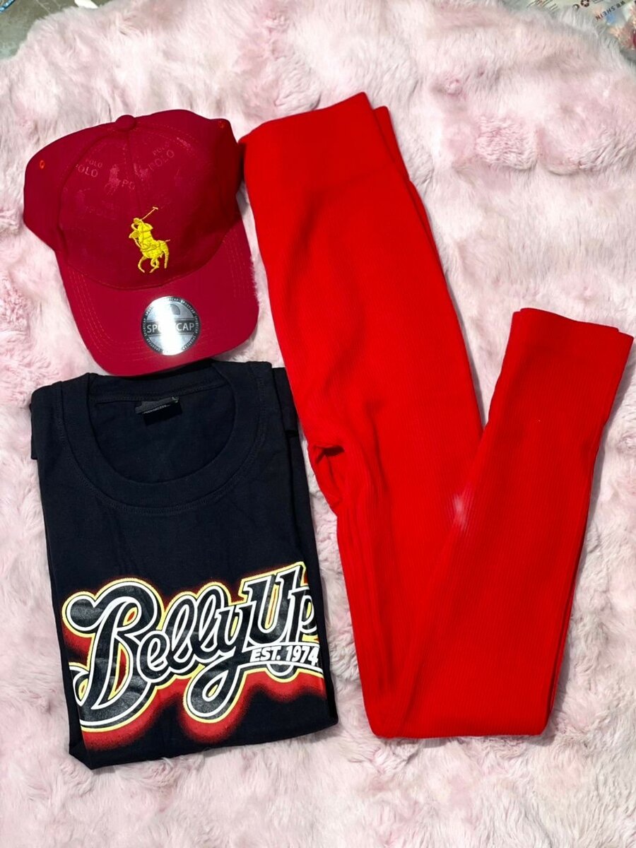 Ensemble décontracté avec casquette