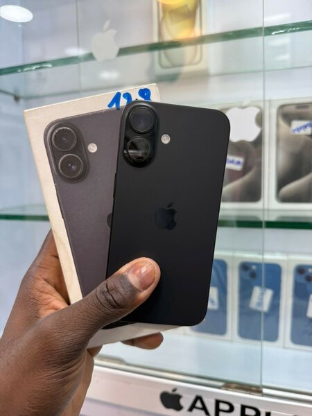 iPhone 16 128go quasi neuf avec son carton