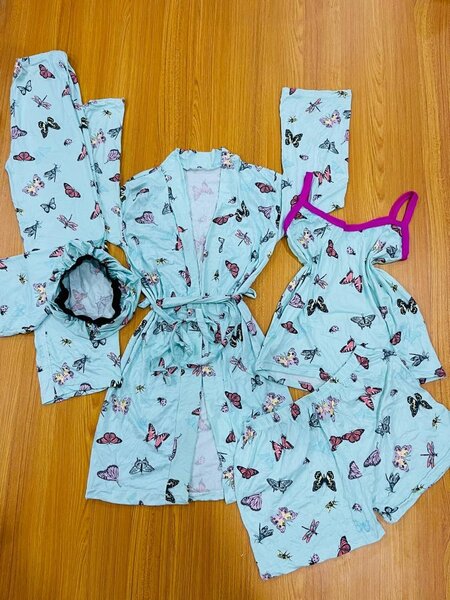 Night wear