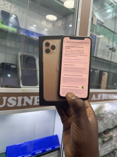 iPhone 11 Pro or