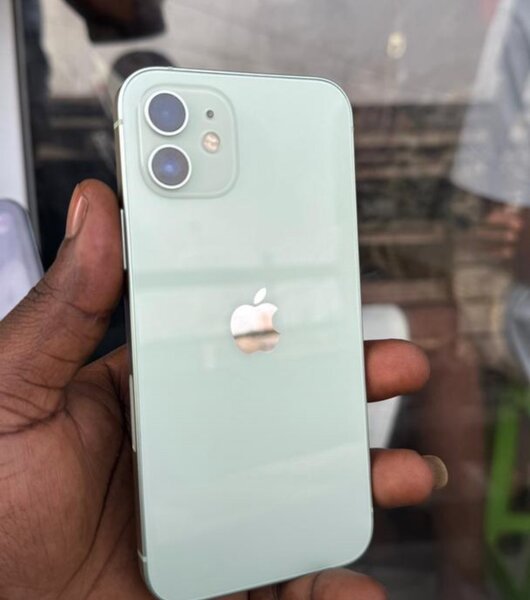 iPhone 12