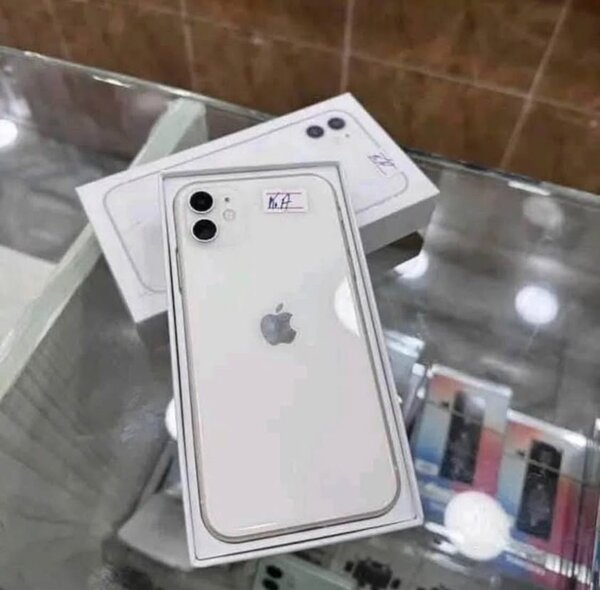 iPhone 11 simple