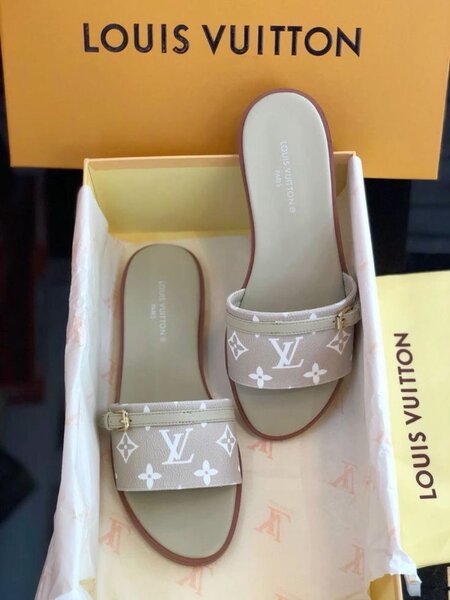 Outing slippers