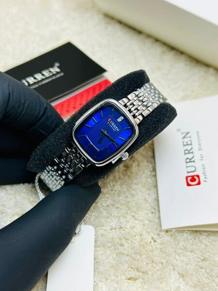 Montre curren
