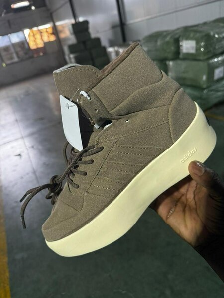 Chaussure adidas