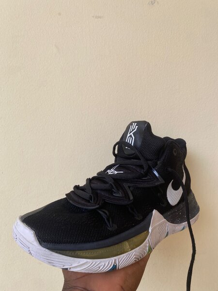 basket Nike Kyrie 5