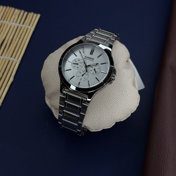 Часы Casio 