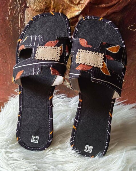 Sandales en tissu africain