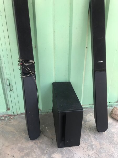 Samsung home theatre speakers