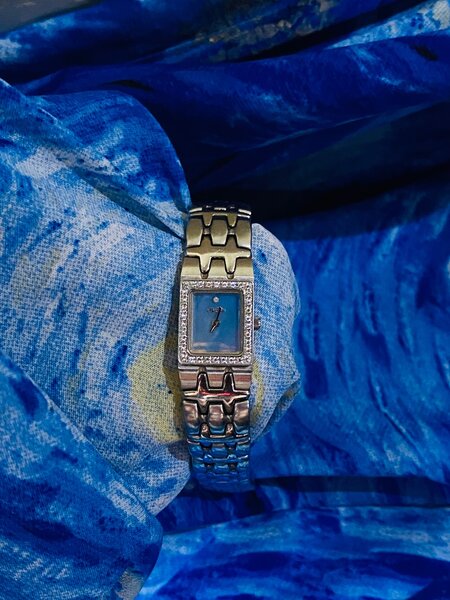 LADIES WATCH