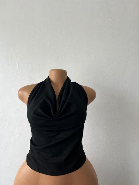 Black crop top