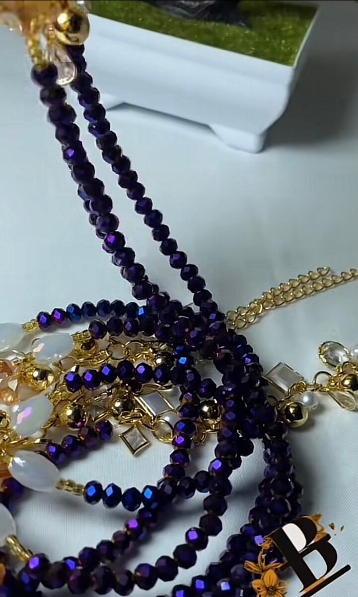 Waist beads