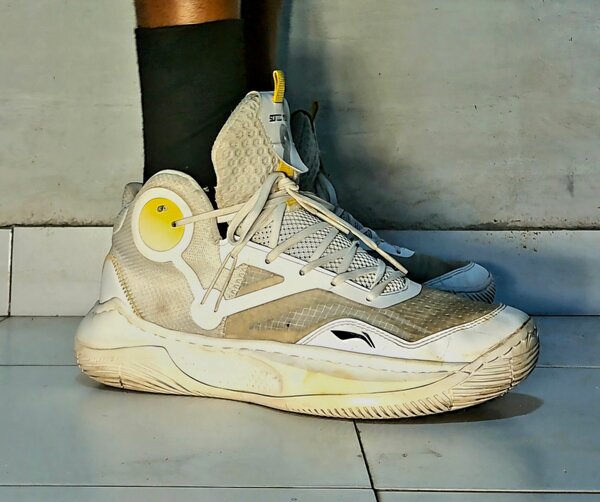 Chaussure de basket Anta